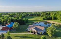 450 E 375th Road, Dunnegan, MO 65640