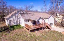 28 Lacey Oak Court, Troy, MO 63379