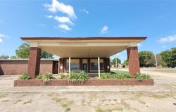 127 N 4th Street, Okemah, OK 74859