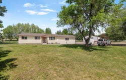 1206 N 1100 E, Shelley, ID 83274