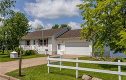 911 Lake Avenue E, Ladysmith, WI 54848