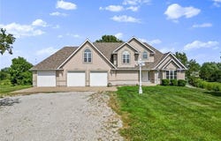 8747 Southpoint Drive, Richmond, MO 64085