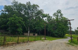 2b Old Tuscumbia Road, Eldon, MO 65026