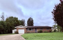 1504 Pinedale Street, Athens, AL 35611