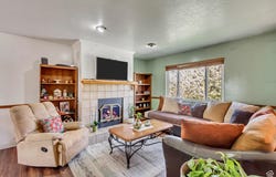 572 S MAIN, Kaysville, UT 84037