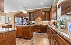 845 W County Line Road E, West, TX 76691
