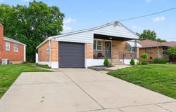 5657 Lauderdale Drive, Green Twp, OH 45239