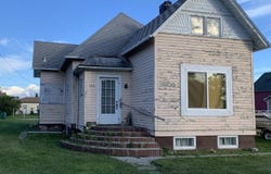 308 Main Ave E, Rolla, ND 58367