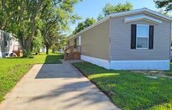2404 N 8th St, Red Oak, IA 51566