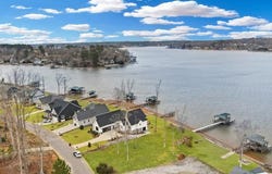 217 KAYAK POINT, Greenwood, SC 29649
