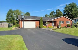 3215 Elm Dr, Neshannock Twp, PA 16105