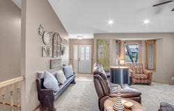 1318 E 19th Ave, Hutchinson, KS 67502