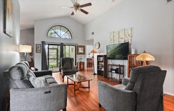 189 LAKESIDE CIRCLE, SANFORD, FL 32773