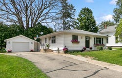 107 S Main Street, Pardeeville, WI 53954