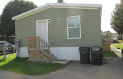 19 Parakeet Hill Dr, Lake Orion, MI 48359