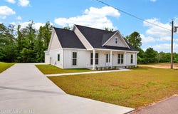 31 Shadow Wood Drive, McHenry, MS 39561