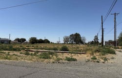 215-221 North Street, Mabton, WA 98935