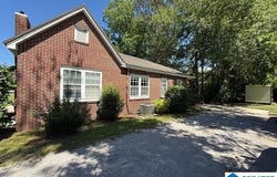 1005 4TH AVENUE, CLANTON, AL 35045