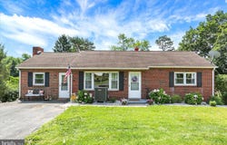 954 VALLEY ROAD, ENOLA, PA 17025