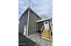 14 Park Way, Castleton On Hudson, NY 12033