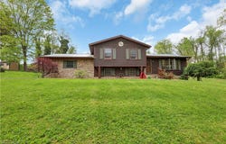 1040 Ivy Drive, Zanesville, OH 43701
