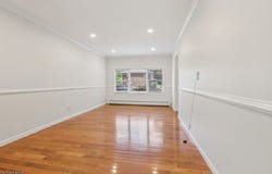 237 Wmadison Ave, Dumont Boro, NJ 07628-3319