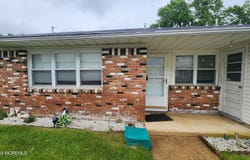 4 Florida Court, Matawan, NJ 07747