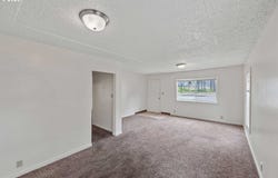 1806 THOMAS AVE, Coos Bay, OR 97420