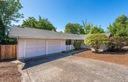 2200 BRITTANY ST, Eugene, OR 97405