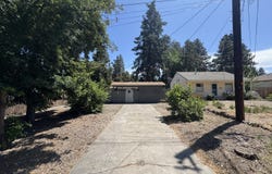 718 NE 9th Street, Bend, OR 97701