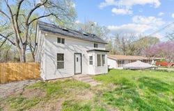 321 Maiden Lane, Lawrence, KS 66044