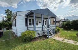 2861 Maple St, Bethel Park, PA 15102