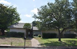 401 Gingerbread Lane, Waxahachie, TX 75165
