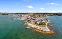 8 Stonington Commons, Stonington, CT 06378