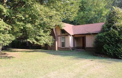119 Valley Dr, Helena, AR 72342