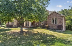 711 E Stone Ridge Drive, Ozark, MO 65721