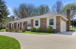 502 Oak Park Boulevard, Cedar Falls, IA 50613