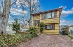 132 Lake Drive, Copiague, NY 11726