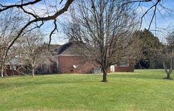 108 N SCENIC SHORE DR, DOVER, TN 37058