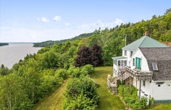 1407 US Highway 1, Prospect, ME 04981