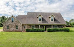 404 Golden Pond Circle, Coldwater, MS 38618