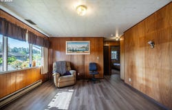 1726 JOHNSON St, NorthBend, OR 97459