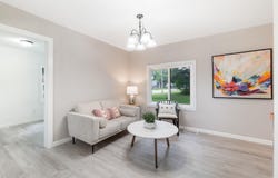 725 Harwood Avenue, Waterloo, IA 50701