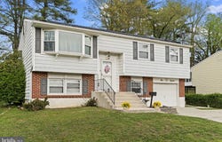 111 E HEMMINGSWAY Way, LAWNSIDE, NJ 08045