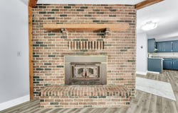 1061 Brentwood Drive, Marshfield, MO 65706