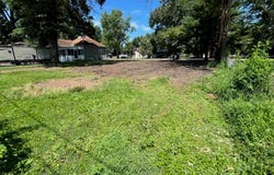 412 W 1ST Street, Taylorville, IL 62568