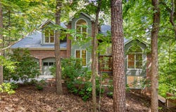100 Collinson Drive, Chapel Hill, NC 27514