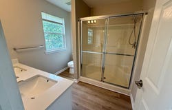204 JONES STREET, BURLINGTON, NJ 08016