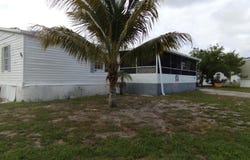 89 S Stuart Circle, Greenacres, FL 33463