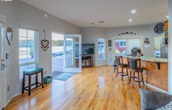 19609 NE Marine Dr, Portland, OR 97230